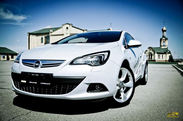 Opel Astra GTC